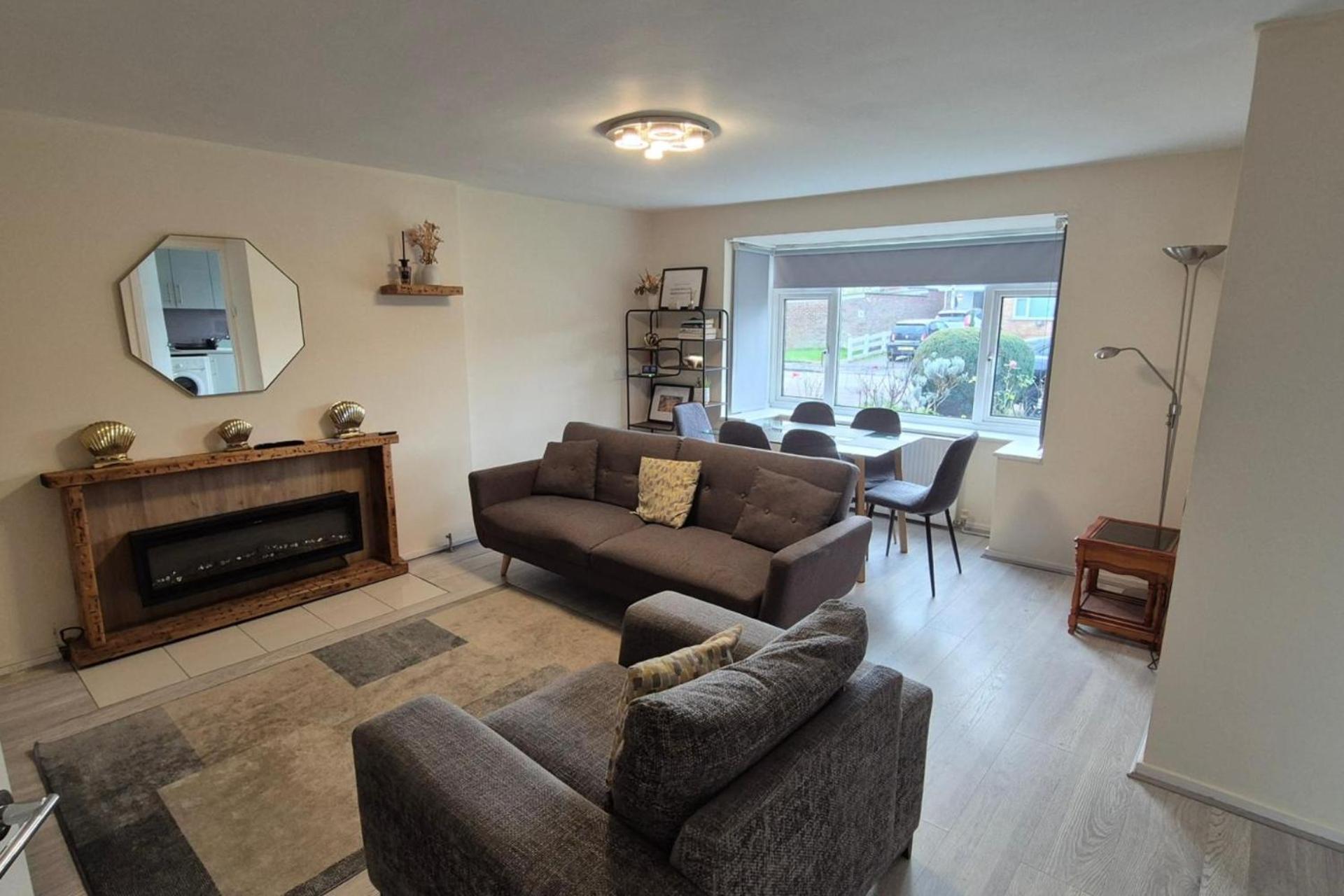 Lovely & Beautiful 2 Bed-Apartment In Borehamwood Exterior photo